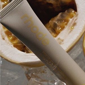 Rhode peptide lip treatment passion fruit